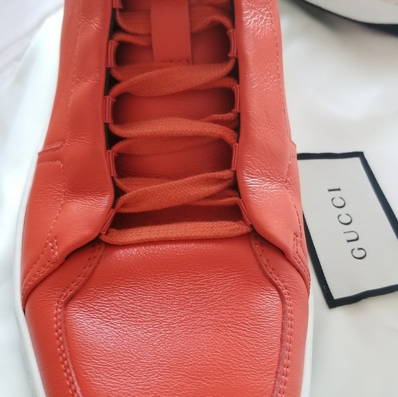 New In Box Gucci High Tops - Picture 13 of 16